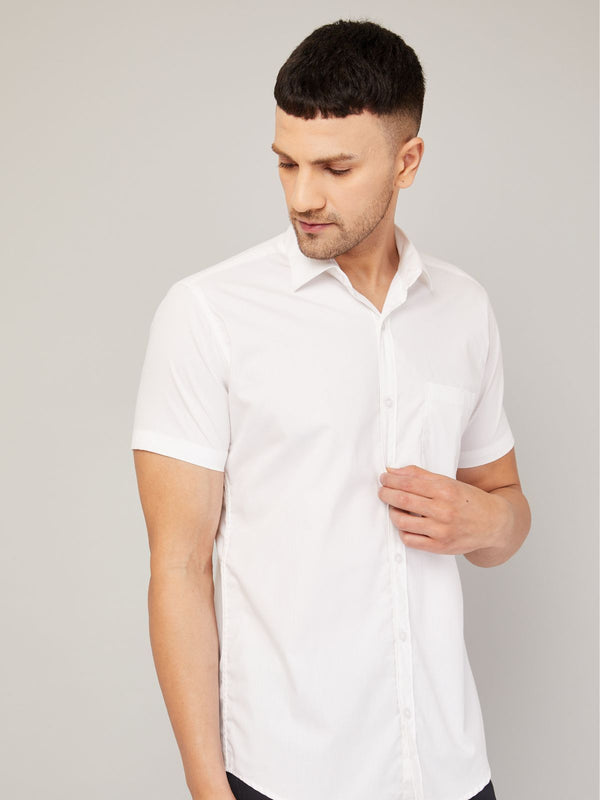 Louis Monarch's Men Regular Fit Solid White Spread Collar Casual Half Shirt